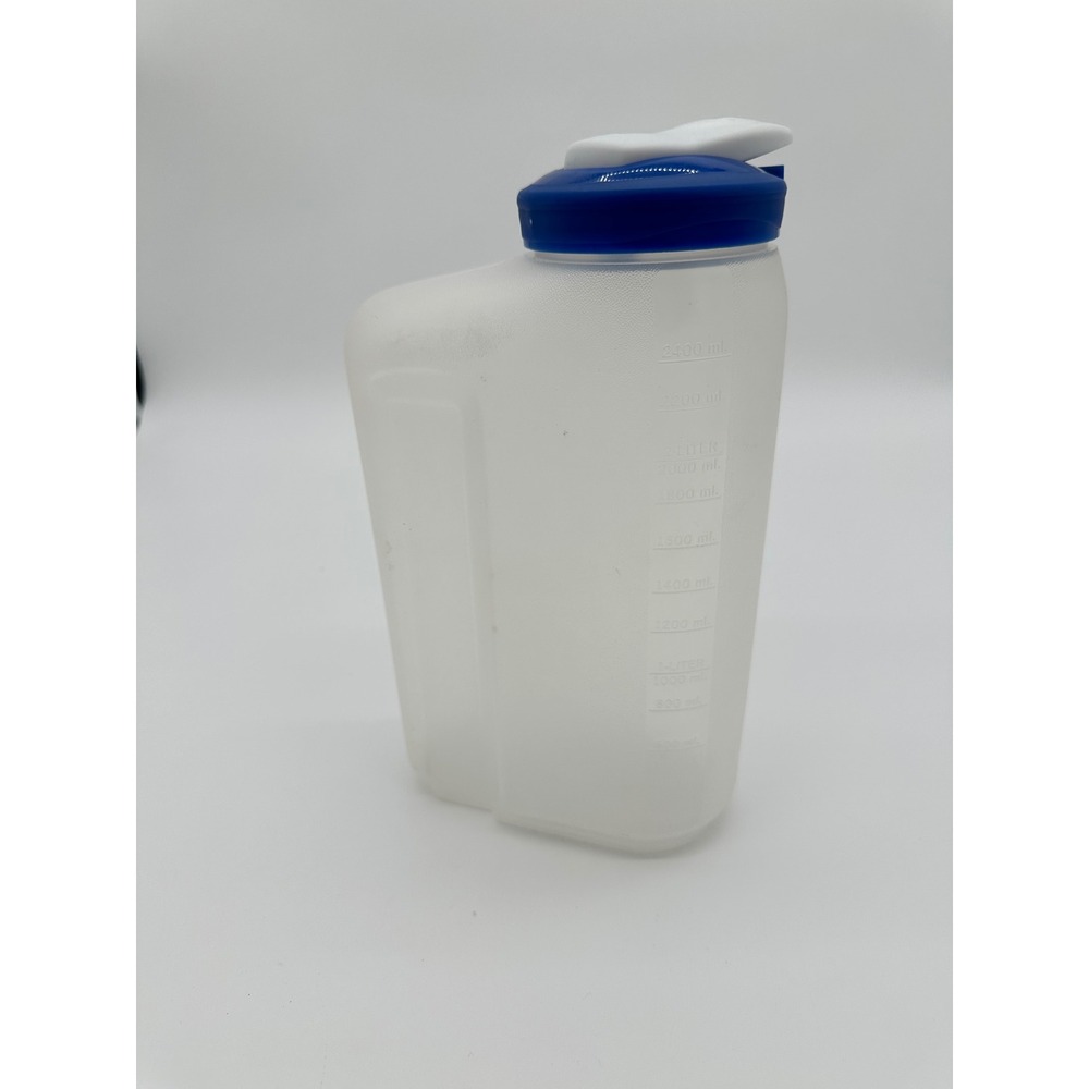 Rubbermaid‎ Pitcher Servin' Saver Slim Fridge Carafe Clear Blue 2.75 QT